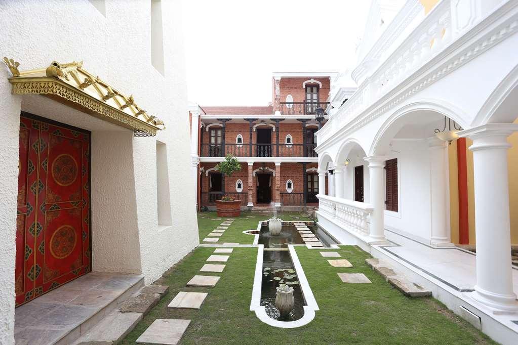 เบเบอร์ มาฮาล วิลาส Hotel กาฐมาณฑุ ภายนอก รูปภาพ