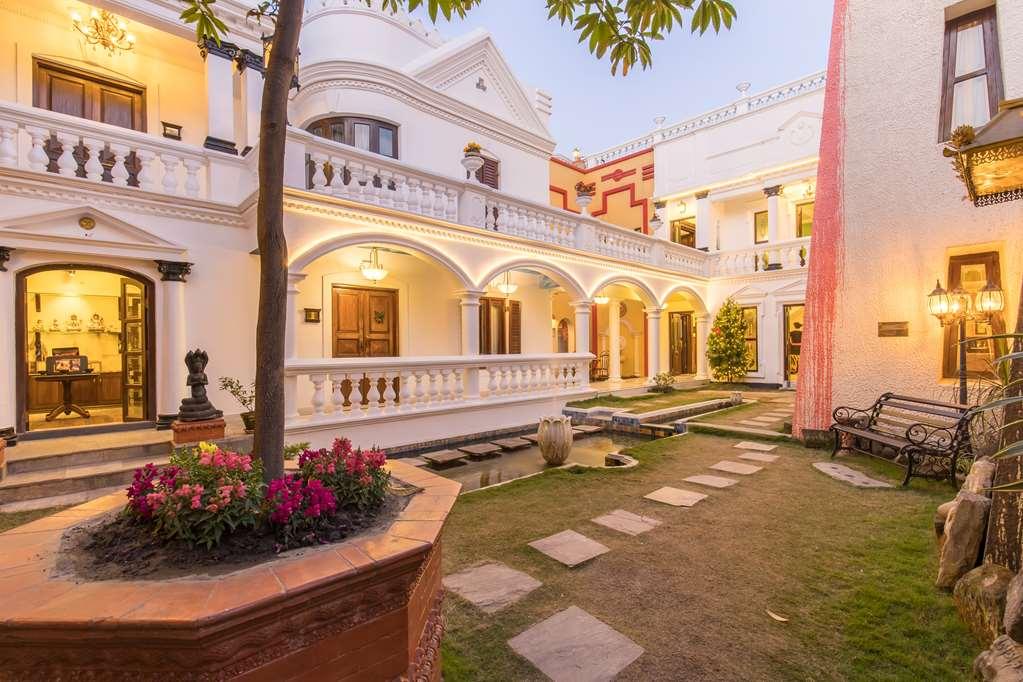 เบเบอร์ มาฮาล วิลาส Hotel กาฐมาณฑุ ภายนอก รูปภาพ